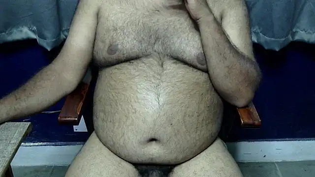 Snapshot of hairysubcub_70 chatting on 17, 3, 2026 hairysubcub 70 online show from 17, 3, 2026