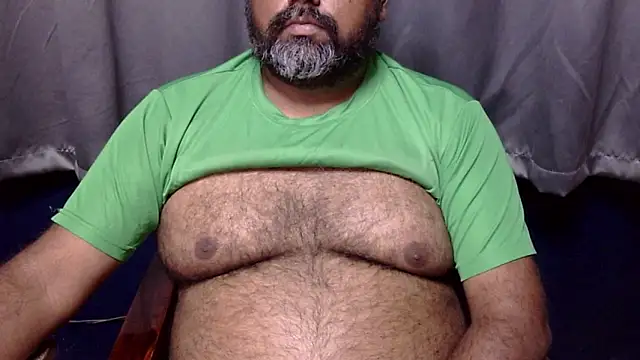 Snapshot of hairysubcub_70 chatting on 18, 3, 2026 hairysubcub 70 online show from 18, 3, 2026