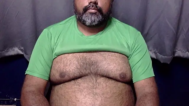 Snapshot of hairysubcub_70 chatting on 20, 3, 2026 hairysubcub 70 online show from 20, 3, 2026