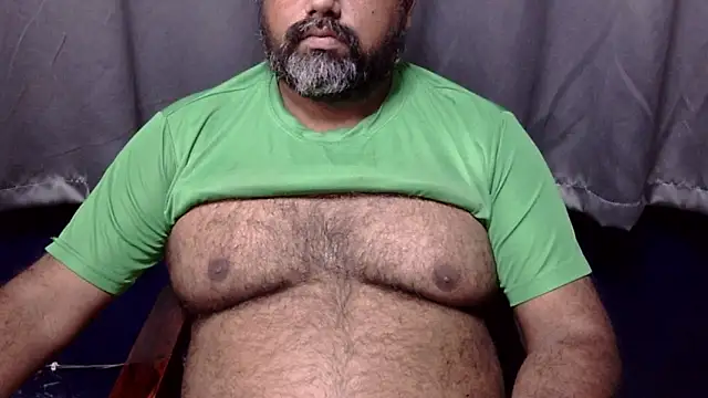 Snapshot of hairysubcub_70 chatting on 22, 3, 2026 hairysubcub 70 online show from 22, 3, 2026