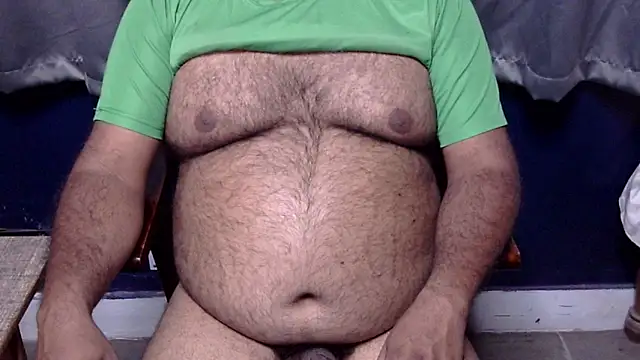 Snapshot of hairysubcub_70 chatting on 25, 3, 2026 hairysubcub 70 online show from 25, 3, 2026