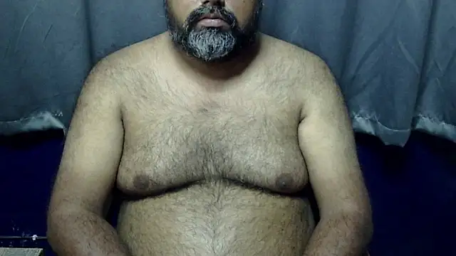 Snapshot of hairysubcub_70 chatting on 27, 3, 2026 hairysubcub 70 online show from 27, 3, 2026