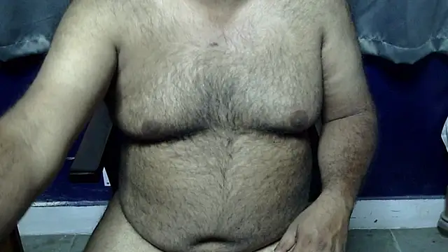 Snapshot of hairysubcub_70 chatting on 28, 3, 2026 hairysubcub 70 online show from 28, 3, 2026