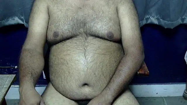 Snapshot of hairysubcub_70 chatting on 29, 3, 2026 hairysubcub 70 online show from 29, 3, 2026