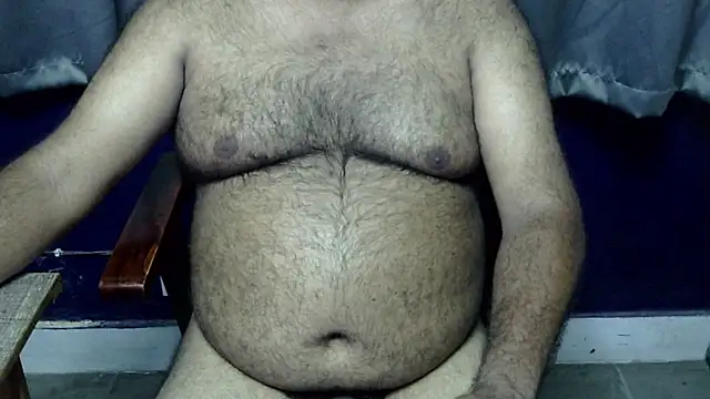 Snapshot of hairysubcub_70 chatting on 7, 7, 2026 hairysubcub 70 online show from 7, 7, 2026