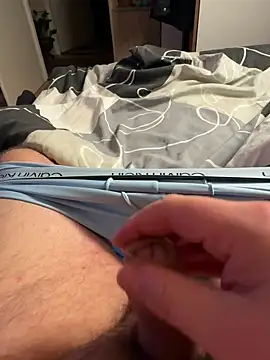 Snapshot of Tomi2244 chatting on 20, 11, 2025 Tomi2244 online show from 20, 11, 2025