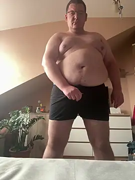 Snapshot of Tomi2244 chatting on 30, 3, 2026 Tomi2244 online show from 30, 3, 2026