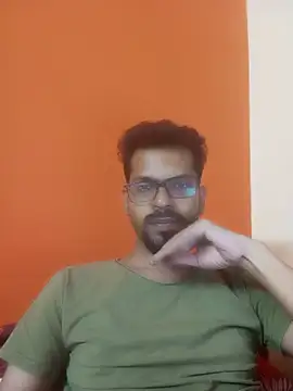 Snapshot of arhan3043 chatting on 15, 10, 2025 arhan3043 online show from 15, 10, 2025