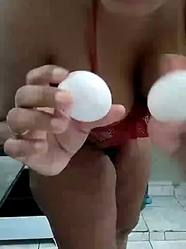 Snapshot of NeydeHotWife chatting on 23, 1, 2025 NeydeHotWife online show from 23, 1, 2025