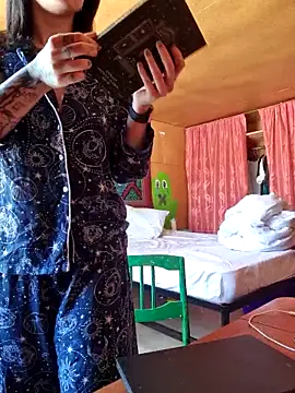 LazyTanukii online show from 2, 3, 2026