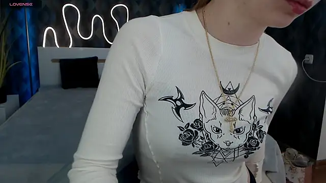 CharmedDoll online show from 15, 5, 2026