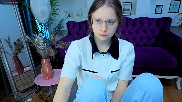 CharmedDoll online show from 29, 5, 2026