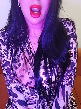 Snapshot of Queen_sousou chatting on 12, 6, 2026 Queen sousou online show from 12, 6, 2026