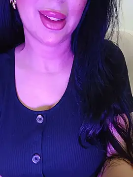 Snapshot of Queen_sousou chatting on 27, 6, 2026 Queen sousou online show from 27, 6, 2026