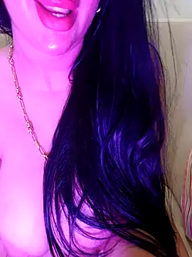 Snapshot of Queen_sousou chatting on 3, 7, 2026 Queen sousou online show from 3, 7, 2026