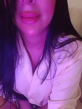 Snapshot of Queen_sousou chatting on 9, 7, 2026 Queen sousou online show from 9, 7, 2026
