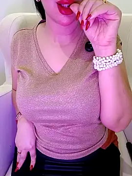 Snapshot of Queen_sousou chatting on 12, 7, 2026 Queen sousou online show from 12, 7, 2026