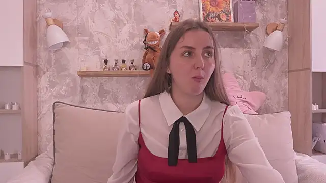 Snapshot of FluffyHat chatting on 7, 2, 2026 FluffyHat online show from 7, 2, 2026