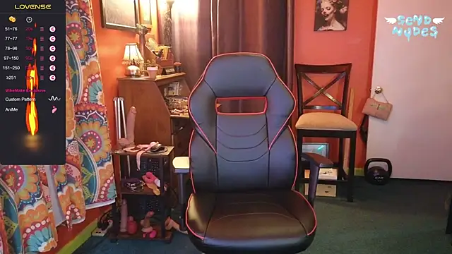 Snapshot of Good-Juju chatting on 5, 10, 2025 Good-Juju online show from 5, 10, 2025