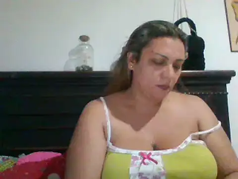 Snapshot of HallyGirlHot chatting on 13, 1, 2026 HallyGirlHot online show from 13, 1, 2026