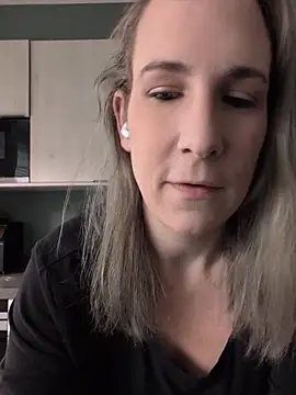NaomiAndFriends online show from 9, 6, 2026