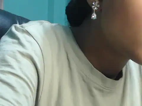 Snapshot of NancyRuvi chatting on 25, 12, 2024 NancyRuvi online show from 25, 12, 2024