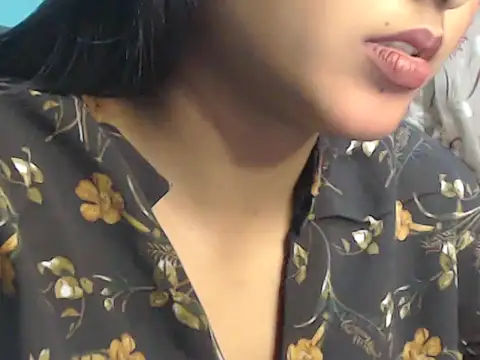 Snapshot of NancyRuvi chatting on 28, 1, 2025 NancyRuvi online show from 28, 1, 2025