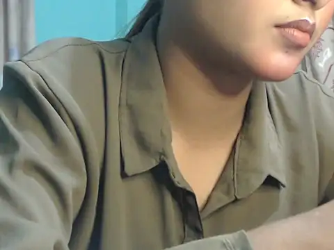 Snapshot of NancyRuvi chatting on 7, 10, 2025 NancyRuvi online show from 7, 10, 2025