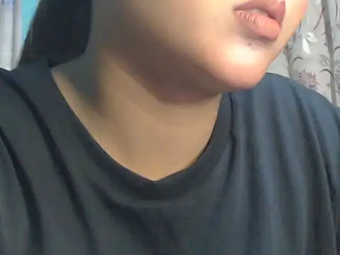 Snapshot of NancyRuvi chatting on 17, 11, 2025 NancyRuvi online show from 17, 11, 2025