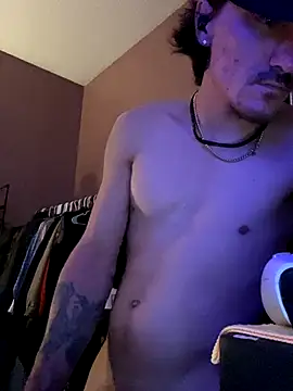 Snapshot of Jbizzle247 chatting on 19, 12, 2025 Jbizzle247 online show from 19, 12, 2025