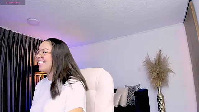 emmy walker online show from 26, 1, 2025