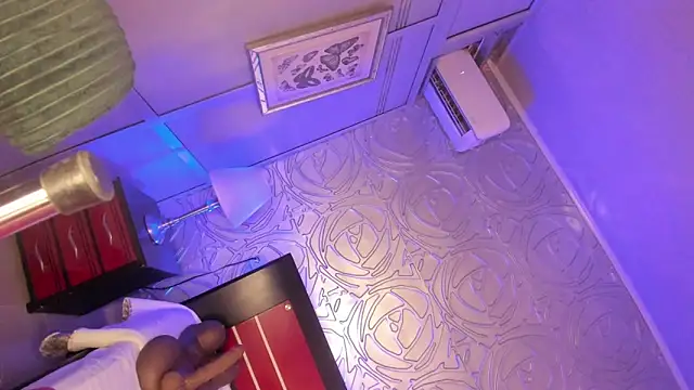 vennus1  online show from 18, 1, 2025