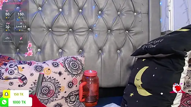 LAILAGUMMY online show from 25, 9, 2025