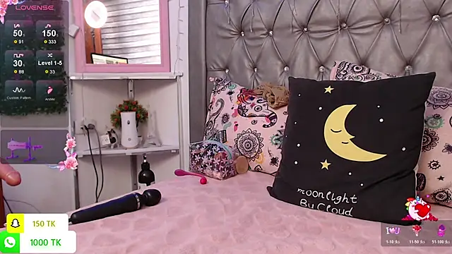 Snapshot of LAILAGUMMY chatting on 13, 11, 2025 LAILAGUMMY online show from 13, 11, 2025