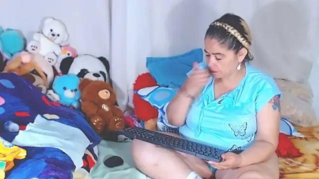 estrellita fugaz16x online show from 5, 10, 2025