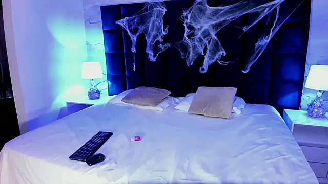 Snapshot of Maddysex_ chatting on 6, 10, 2025 Maddysex online show from 6, 10, 2025