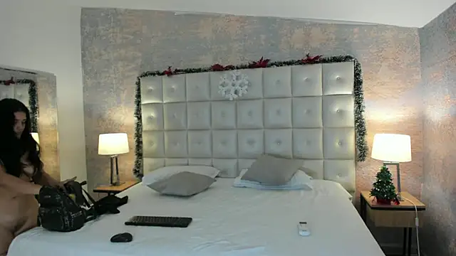 Snapshot of Maddysex_ chatting on 16, 12, 2025 Maddysex online show from 16, 12, 2025