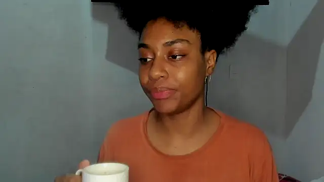 thaimy  online show from 18, 9, 2025