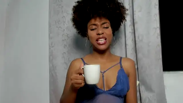 Snapshot of thaimy_ chatting on 31, 10, 2025 thaimy online show from 31, 10, 2025