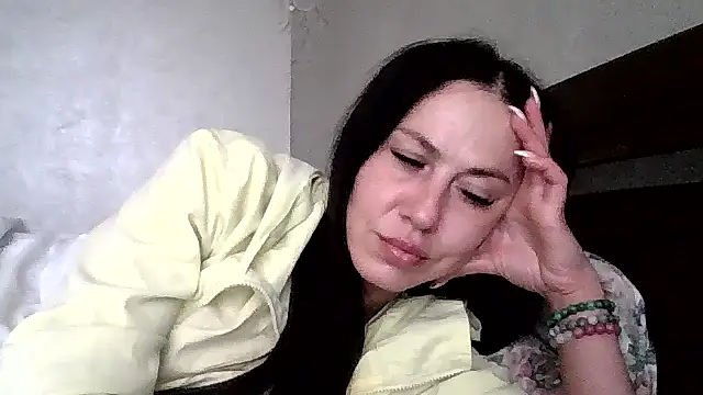JulianaGold1 online show from 13, 5, 2026