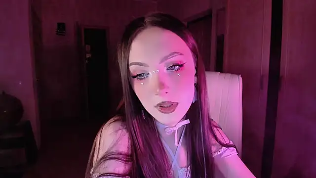 Alice  Aris online show from 5, 10, 2025