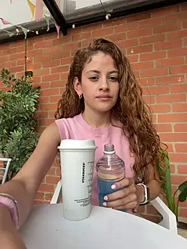 alana15 online show from 7, 5, 2026