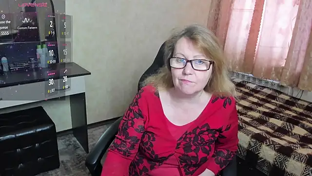 Snapshot of Frau_Marta chatting on 6, 2, 2025 Frau Marta online show from 6, 2, 2025