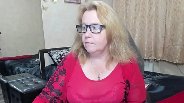 Frau Marta online show from 29, 11, 2025