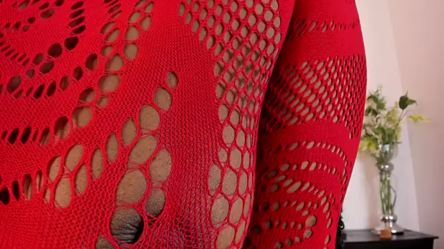 Snapshot of tanyyaa chatting on 27, 10, 2025 tanyyaa online show from 27, 10, 2025