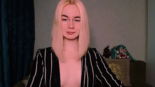 Snapshot of xxxcharismaaa chatting on 19, 1, 2025 xxxcharismaaa online show from 19, 1, 2025