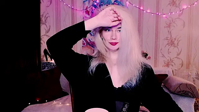 Snapshot of xxxcharismaaa chatting on 24, 4, 2026 xxxcharismaaa online show from 24, 4, 2026