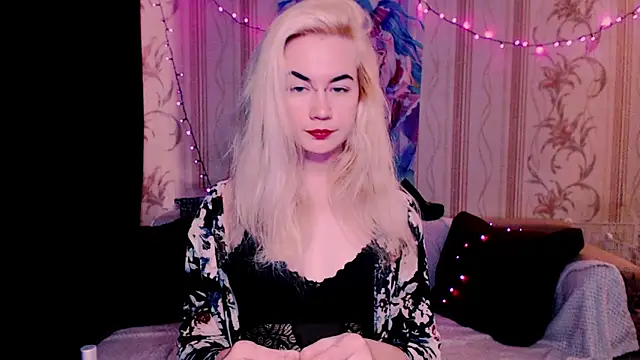 Snapshot of xxxcharismaaa chatting on 17, 6, 2026 xxxcharismaaa online show from 17, 6, 2026
