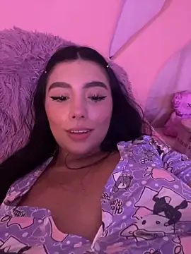 shantall vidales  online show from 9, 10, 2025