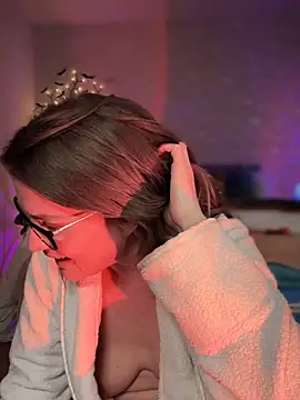 Snapshot of MaiseKnox chatting on 8, 2, 2025 MaiseKnox online show from 8, 2, 2025